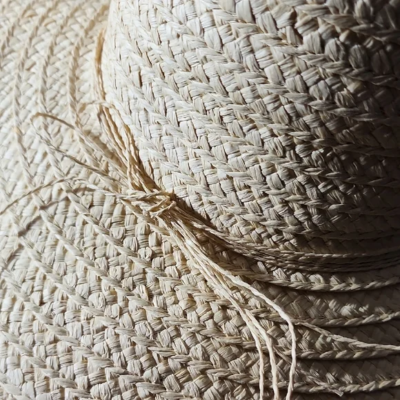 Wide Brim Straw Sun Hat in Natural Beige - Picture 2 of 2